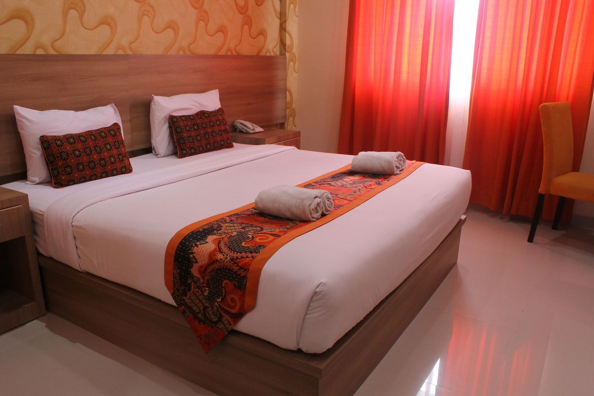 New D'Dhave Hotel Padang  Exterior photo