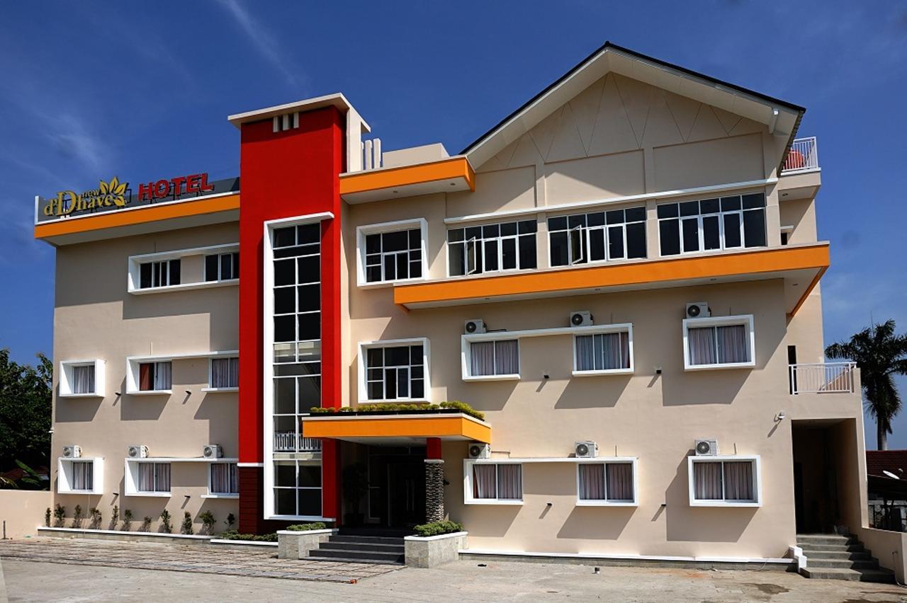 New D'Dhave Hotel Padang  Exterior photo