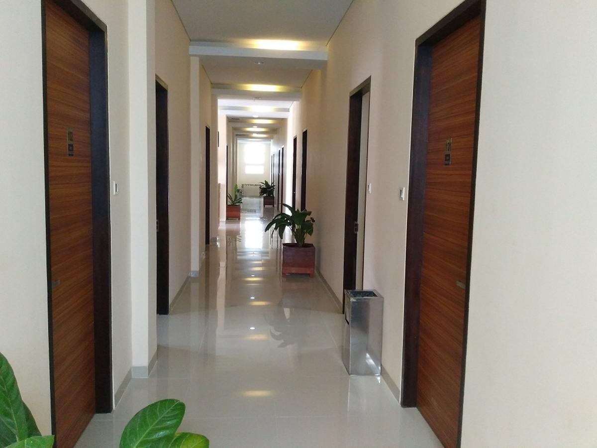 New D'Dhave Hotel Padang  Exterior photo